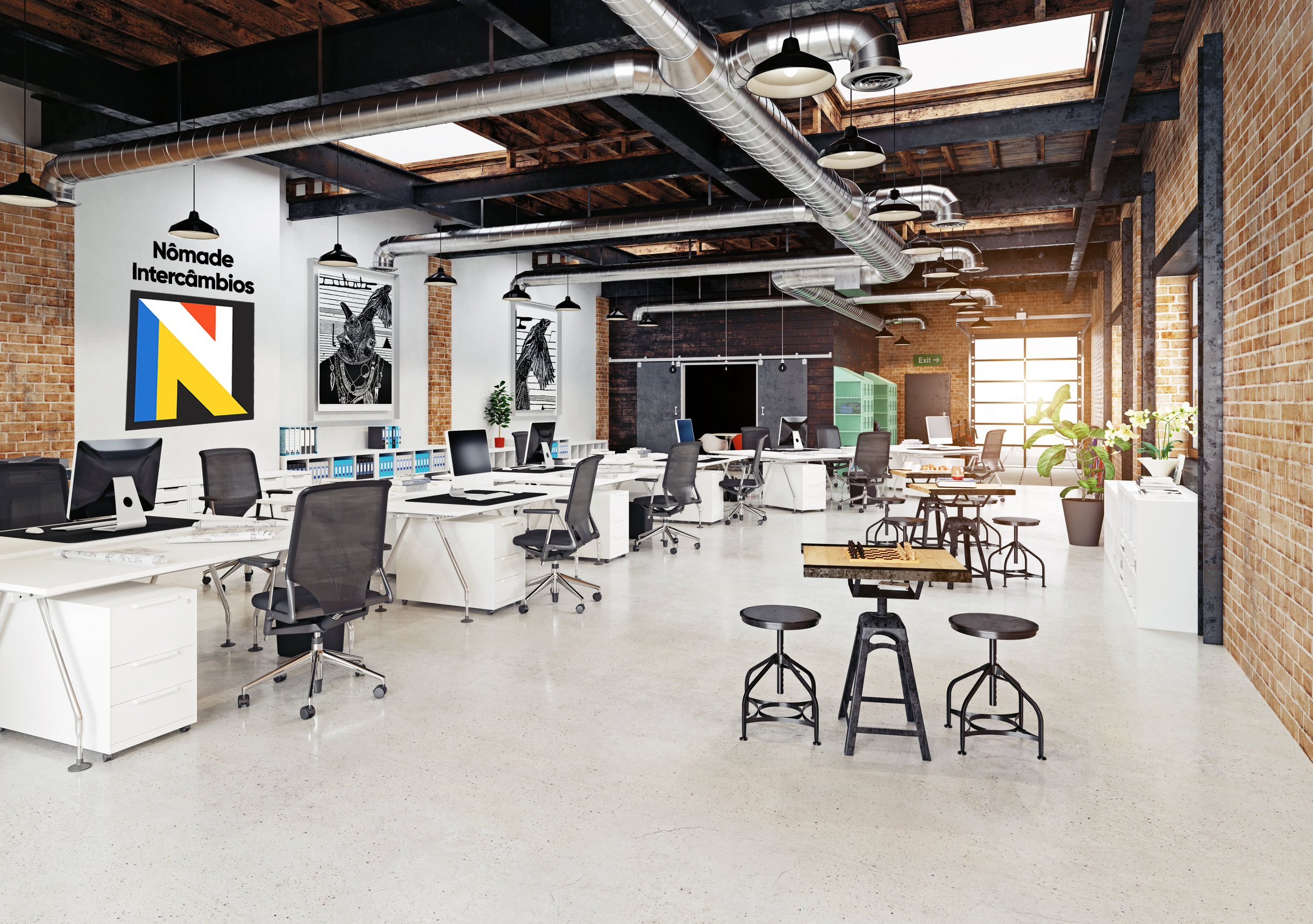 Consultora da Nomad Intercâmbios em reunião de planejamento de intercâmbio para Canadá, Irlanda, Austrália e EUA